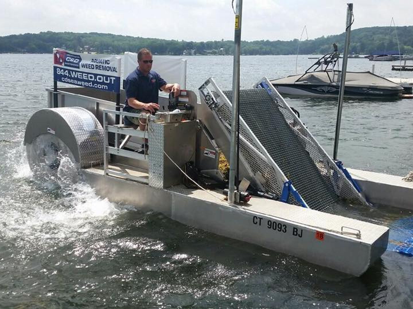 Eco-Harvester Aquatic Weed Removal